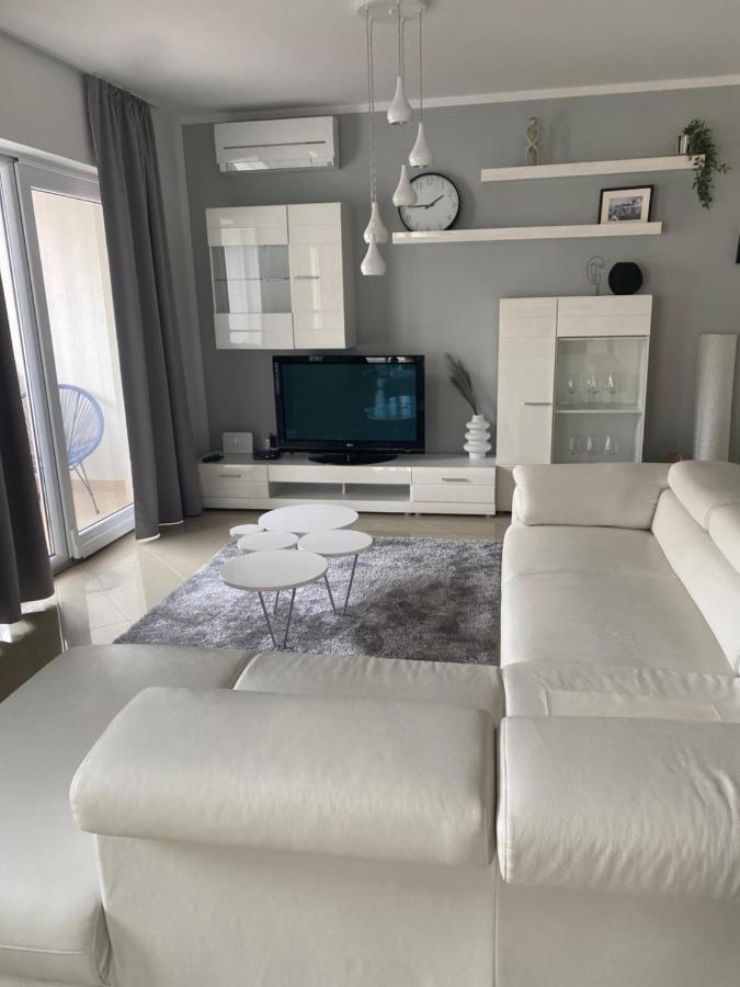 Apartment Bol A6 With Pool From 45 Eur Per Person Exterior foto