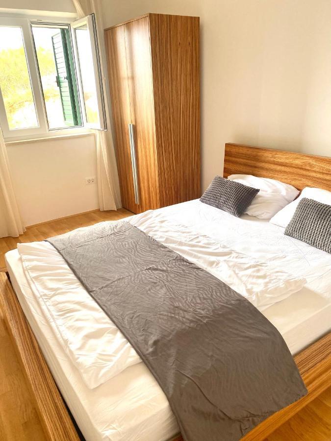 Apartment Bol A6 With Pool From 45 Eur Per Person Exterior foto